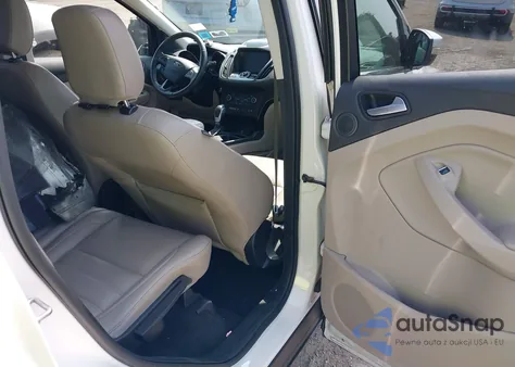 2019 Ford Escape Titanium z USA, uszkodzony, nr VIN 1FMCU9J98KUB43238